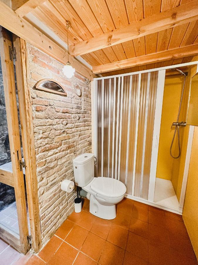 Habitacion Privada, Casa Compartida Con Pareja Private Room, Shared House With A Couple Barcelona Eksteriør billede